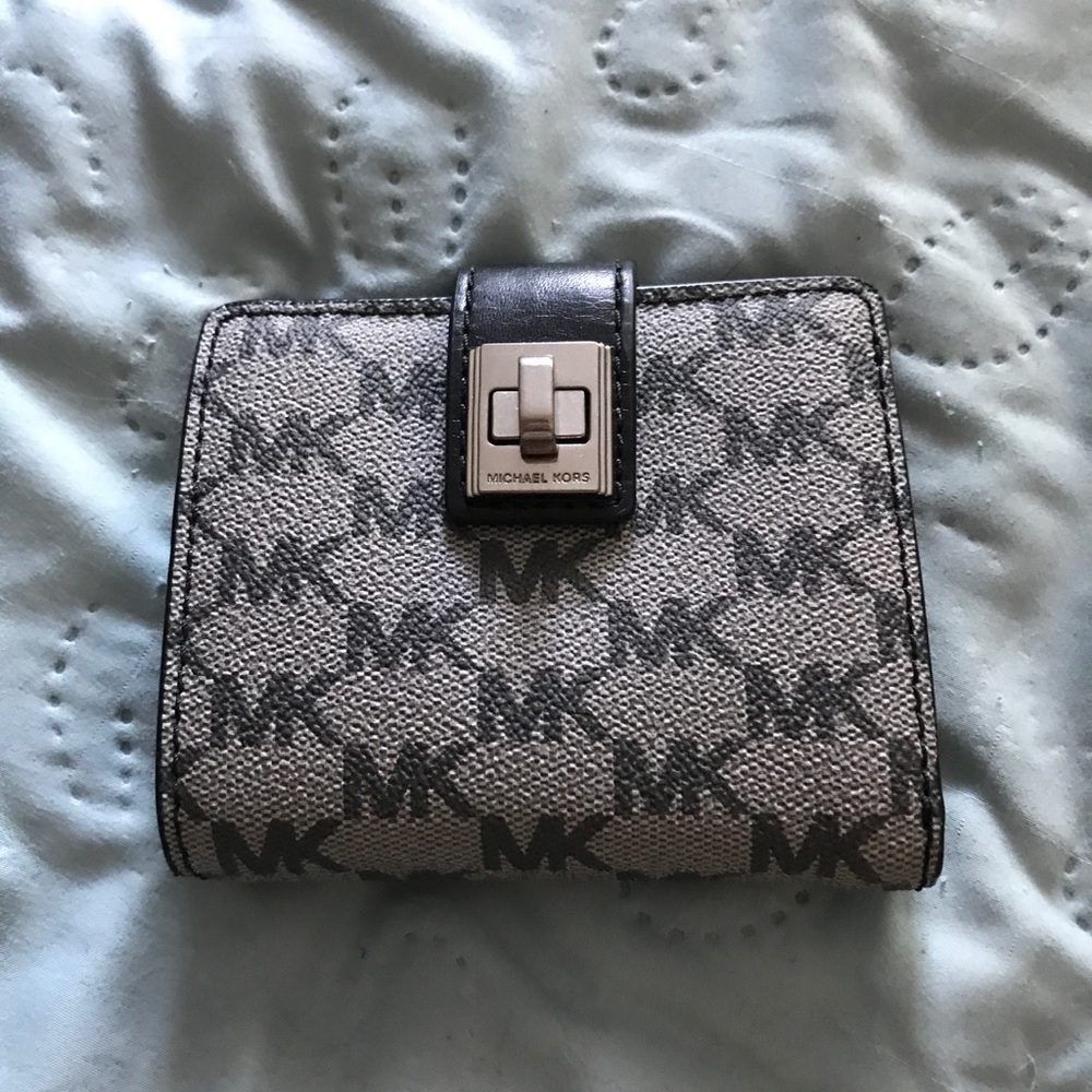 MK wallet