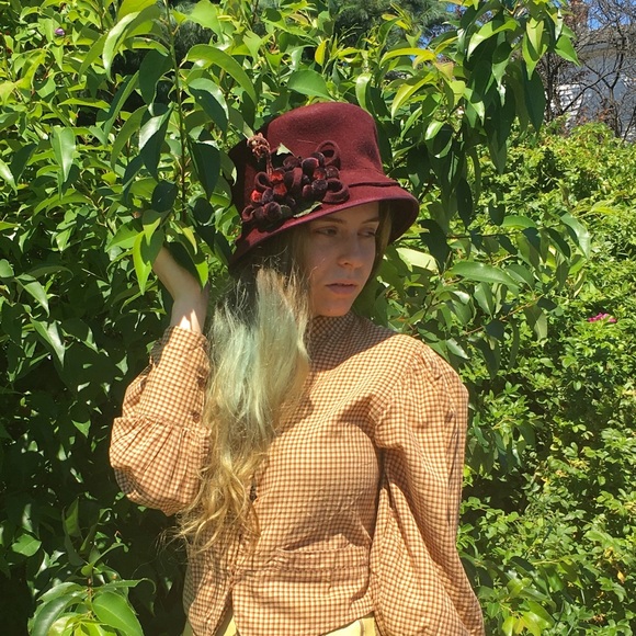 Vintage Rabbit Wool Tophat w/Velvet Cherries main image 6