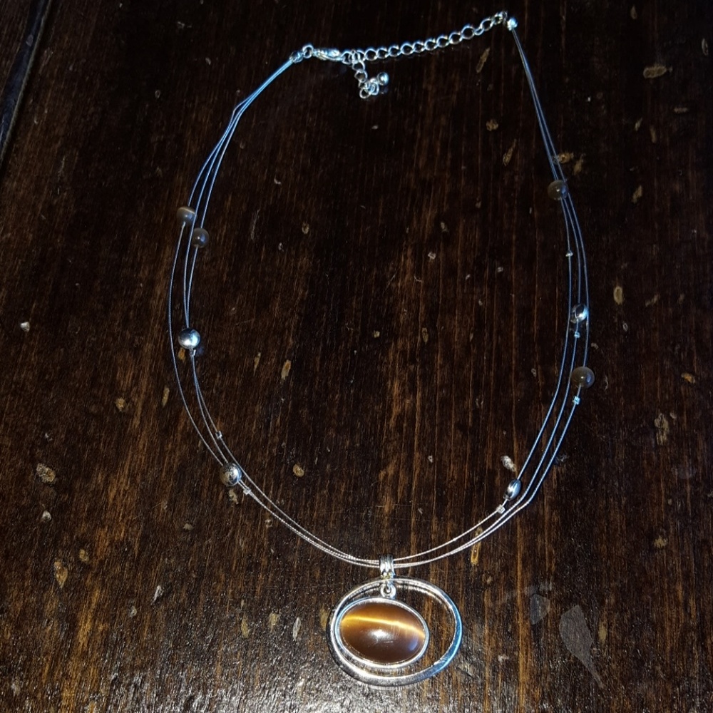 Wire necklace