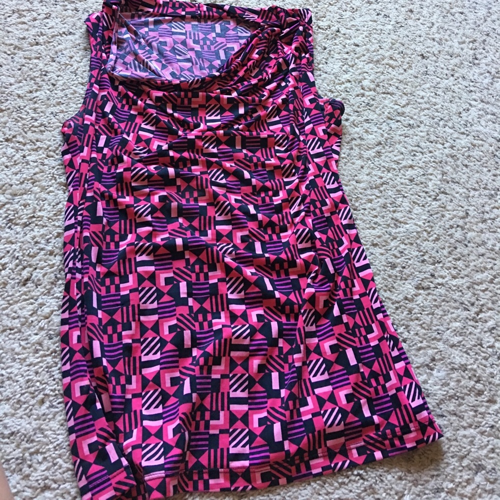 Worthington scowl neck shirt