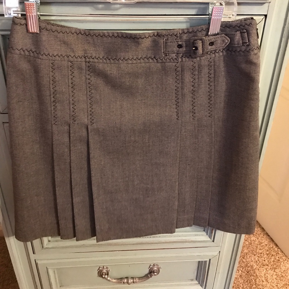 Loft Size 6 Grey Pleated Mini Skirt