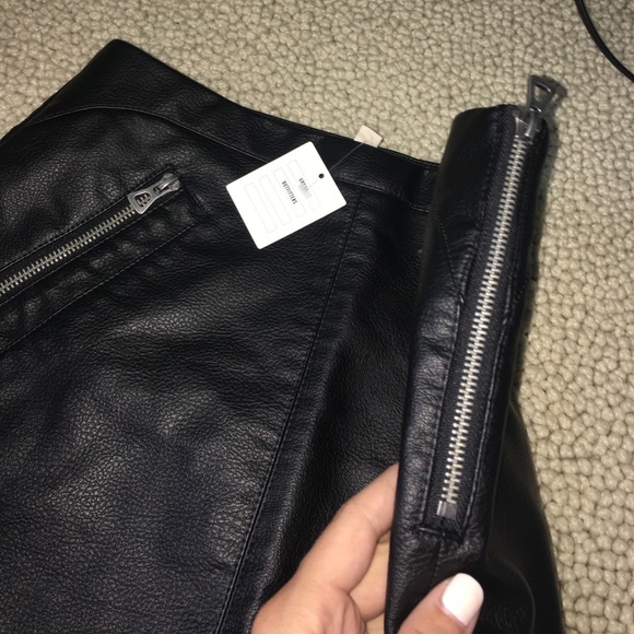 Urban Outfitters Skirt - Picture 3 of 4