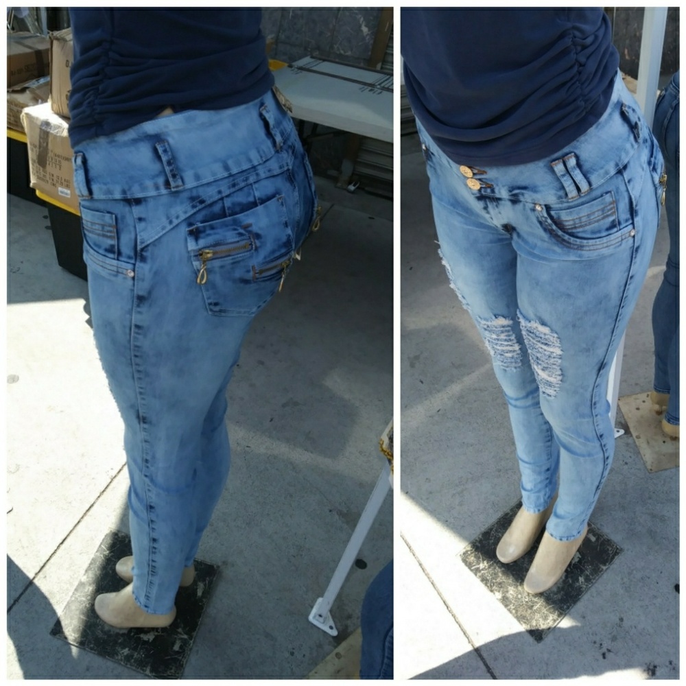 Jeans - Picture 2 of 3