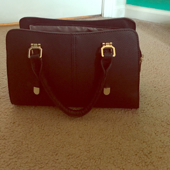 Purse - Picture 1 of 3