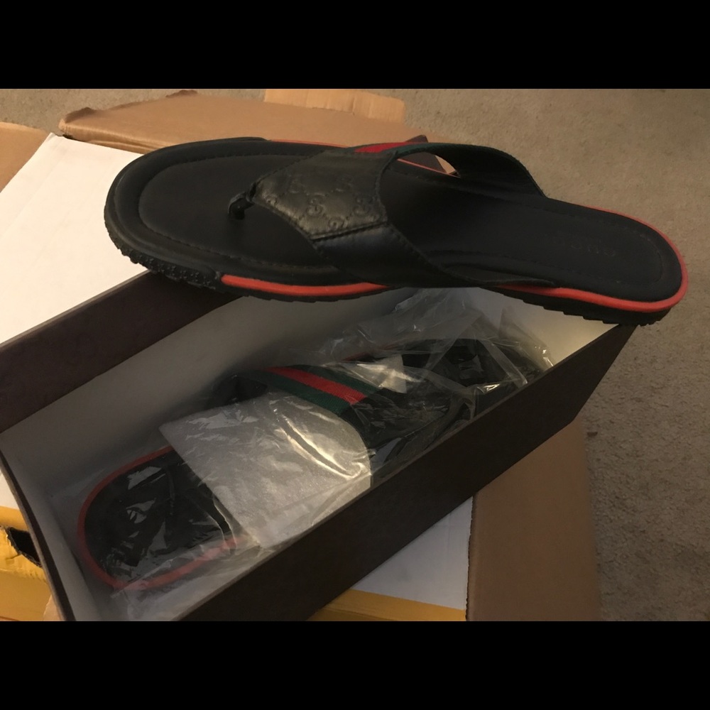 Gucci flip flop