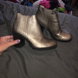 Metallic Sam & Libby booties