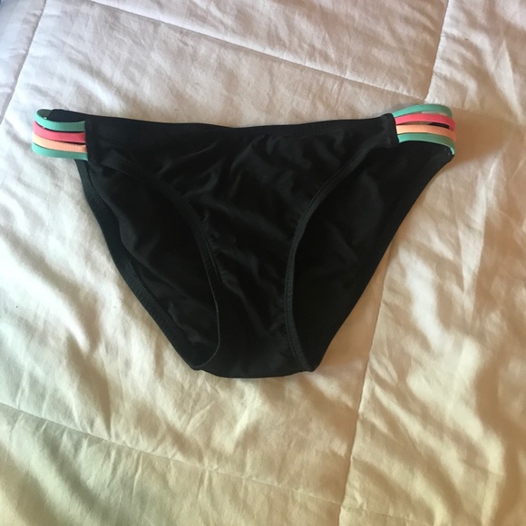 Black bikini bottoms - Picture 1 of 3