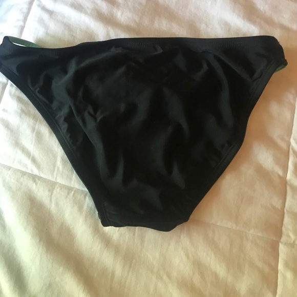 Black bikini bottoms - Picture 3 of 3