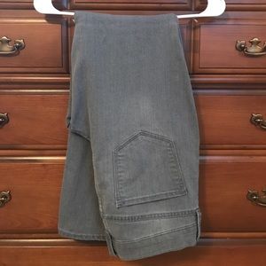 Old Navy Mid-Rise Curvy Jeans (grey)