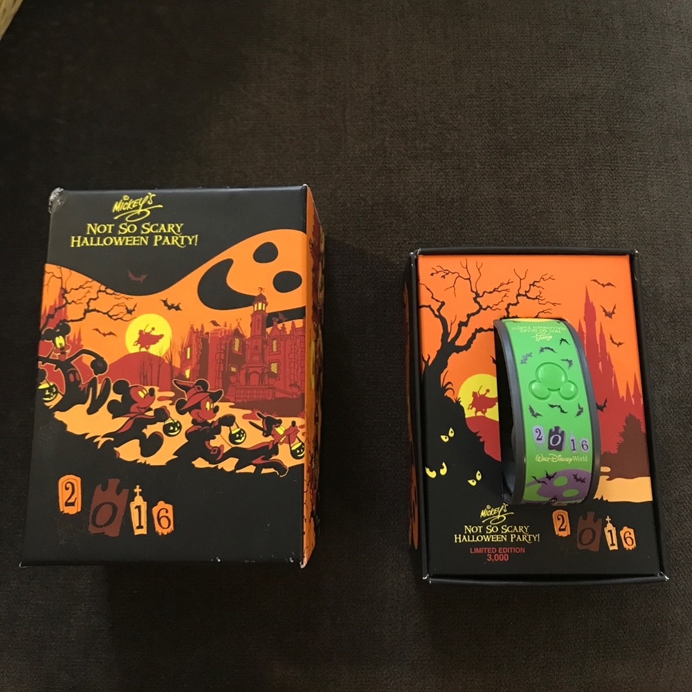 2016 Limited Edition Disney Halloween magic band