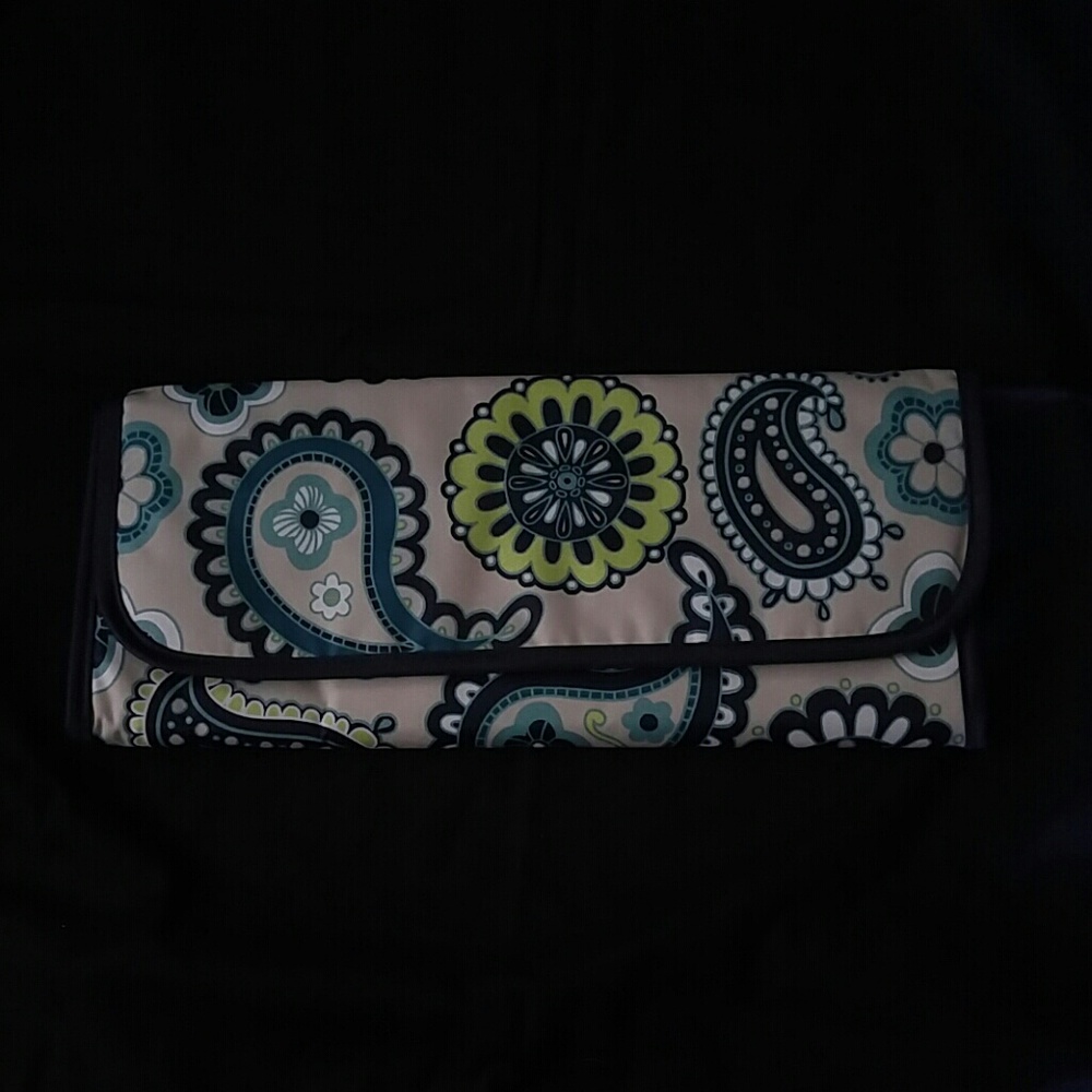 Flat Iron Fold-Over in Paisley Day