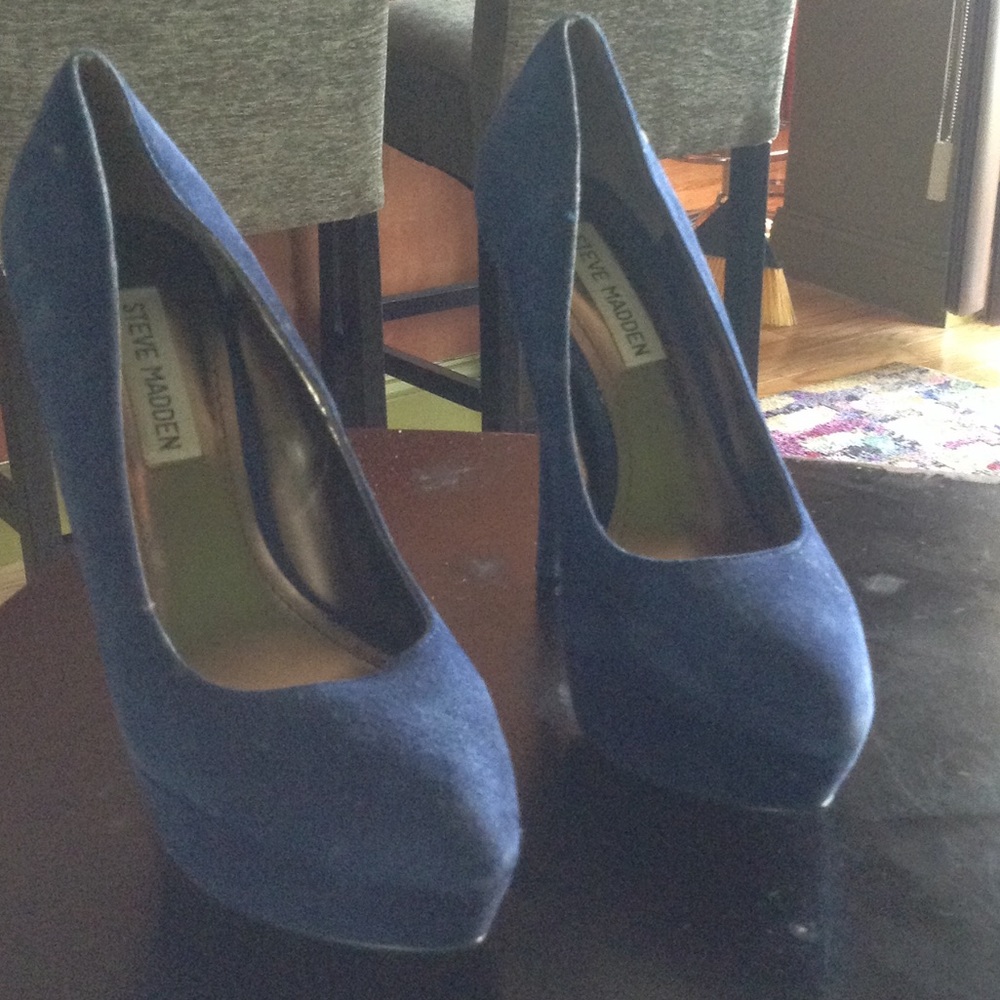 BLUE SUEDE HEELS