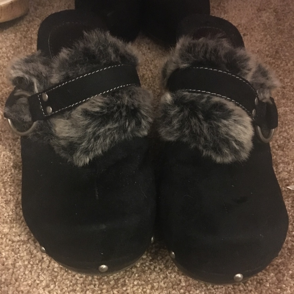Clogs
