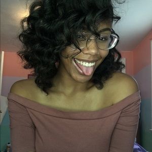 Meet your Posher, Brianna