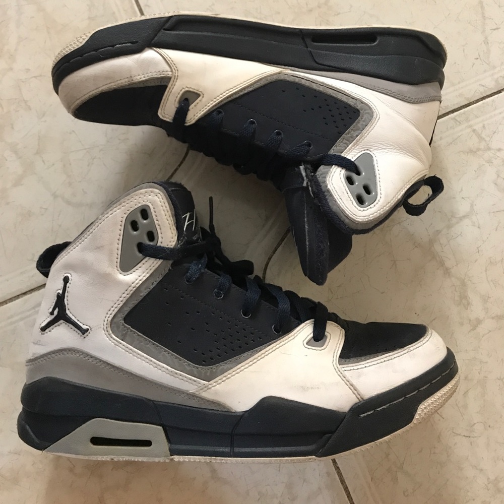 Jordan SC2 (navy blue & white)