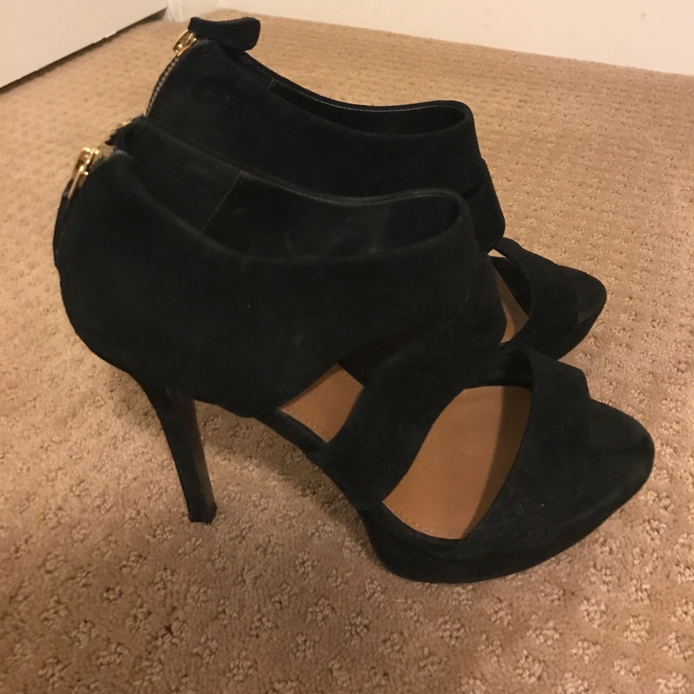 Steve Madden Black Platform Suede Heels