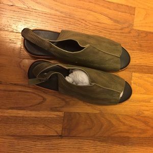 Brand new Soulway brand leather sling backs.