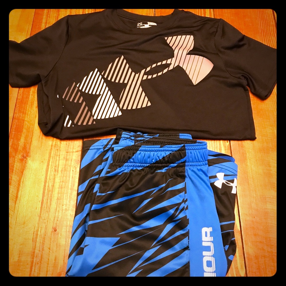 Boys Under Armour outfit size large