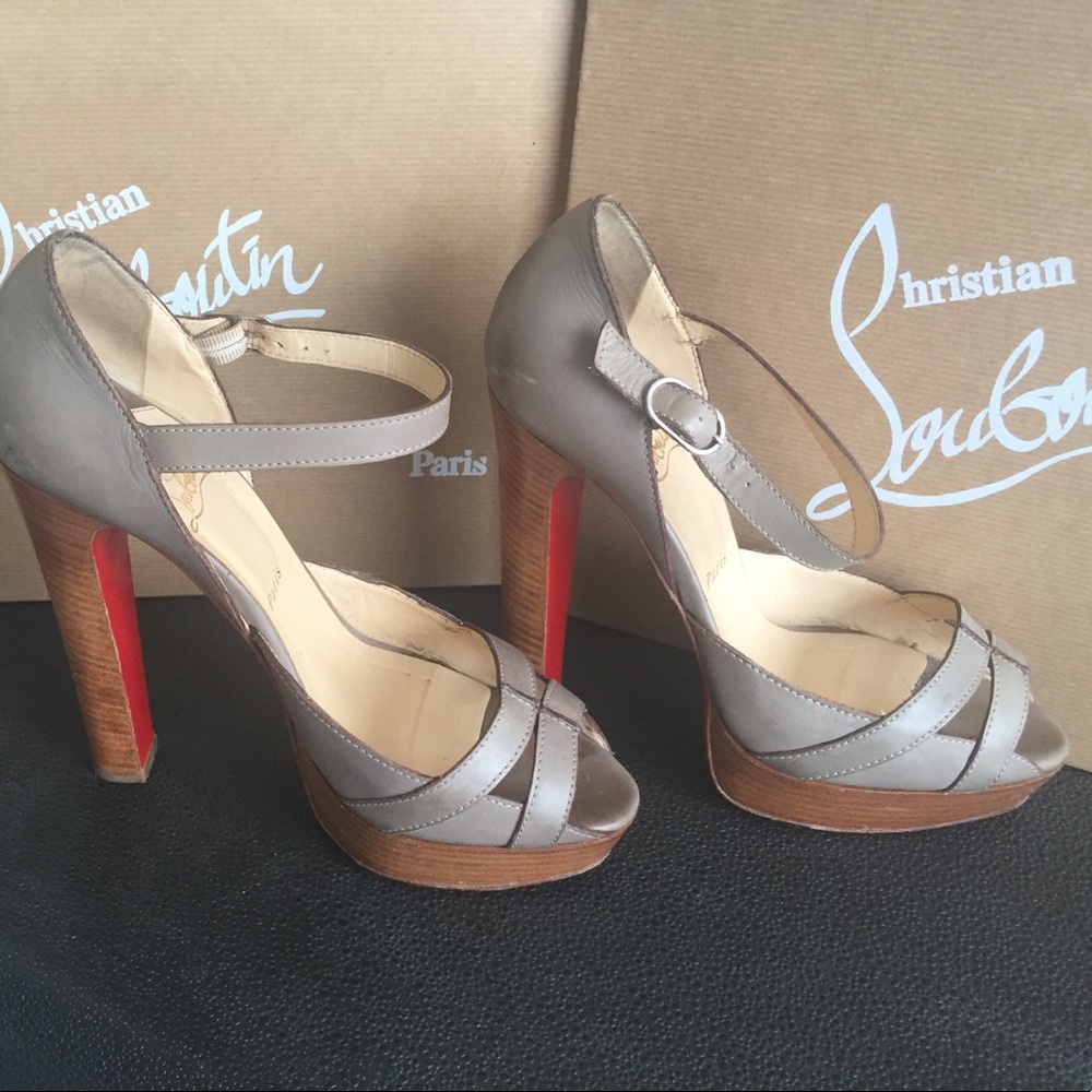 Christian Louboutin Quepi Reci 140  AUTHENTIC