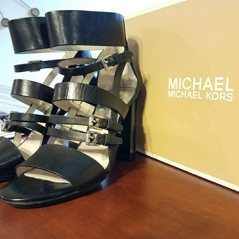 ❌SOLD❌Michael Kors MK winston sandals heels