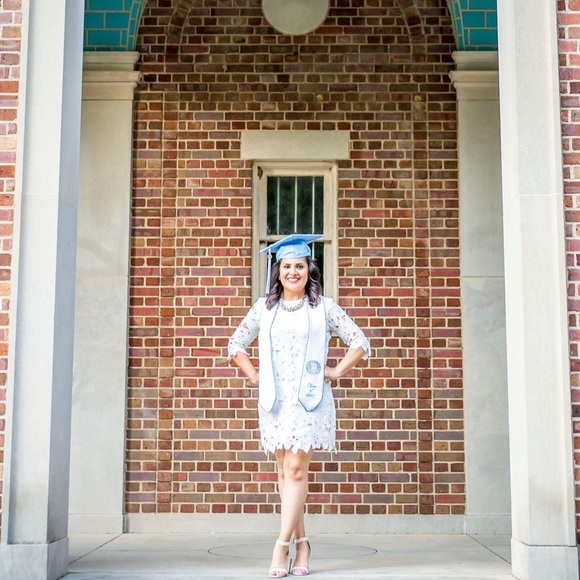 Wells Grace: White Lace Dress - Picture 4 of 5