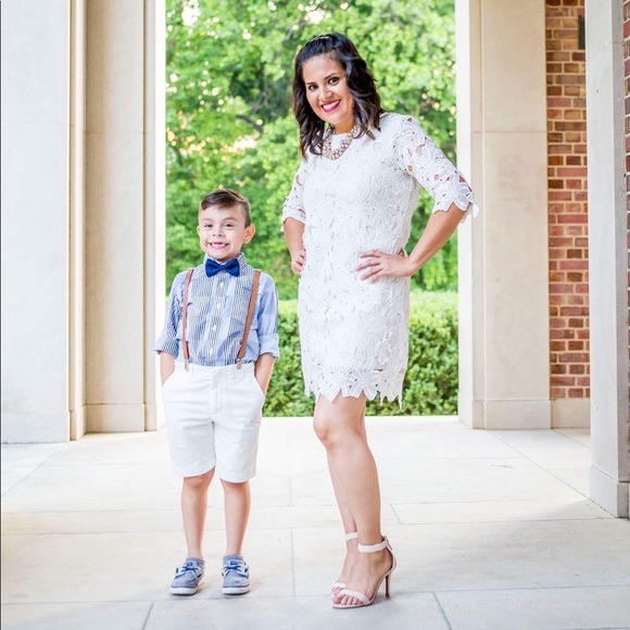 Wells Grace: White Lace Dress - Picture 5 of 5