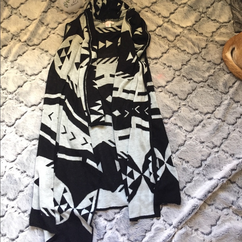 Tribal mint sleeveless cardigan