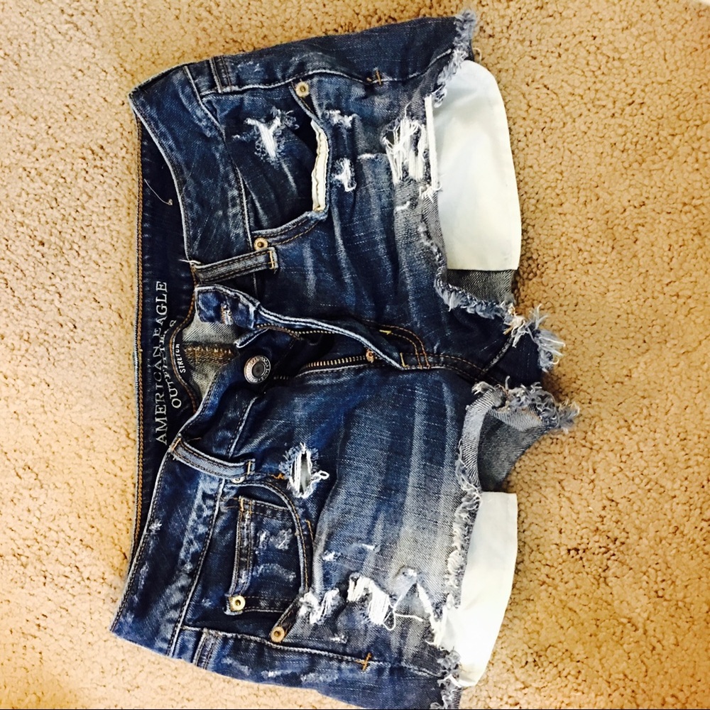 American eagle distressed jean shorts