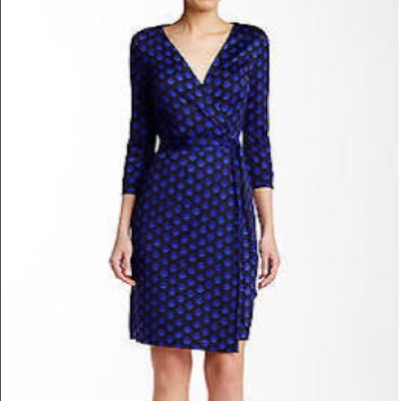 Diane Von Furstenberg Dresses & Skirts - Diane Von Furstenberg Wrap Dress