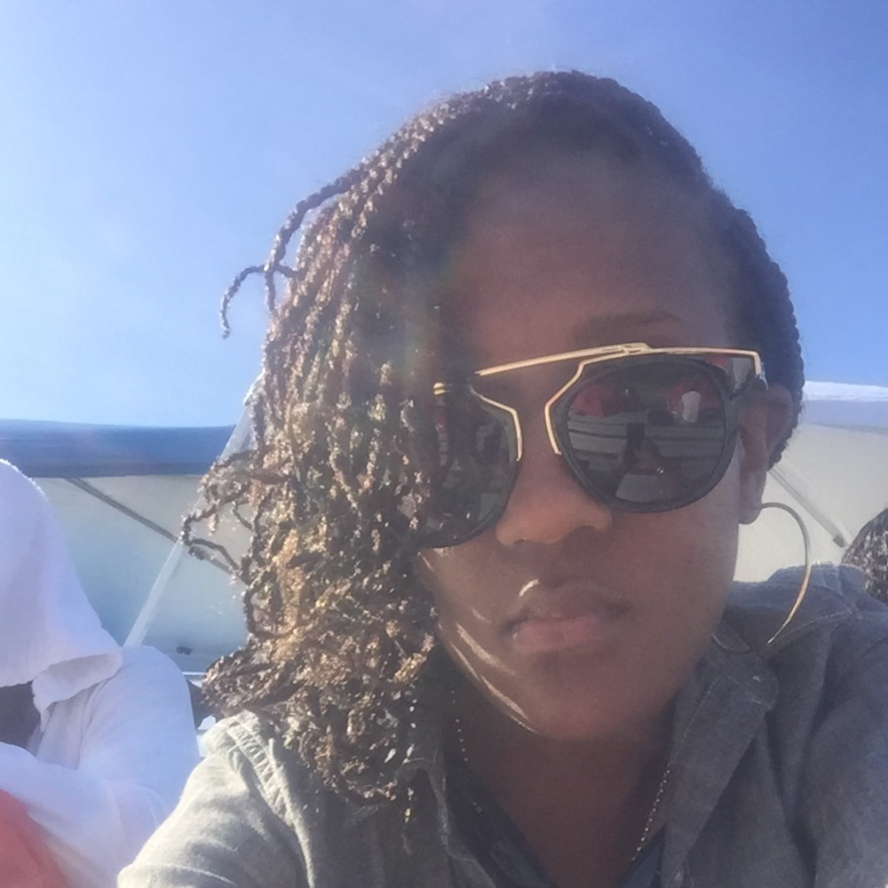 Meet your Posher, Jonelle