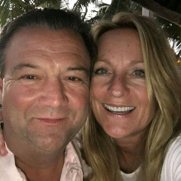 Meet your Posher, Julie - Picture 1 of 1