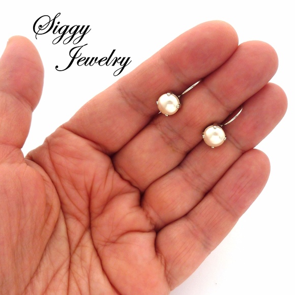 Swarovski Crystal Creamy white Pearl Drop Earrings - Picture 8 of 9