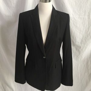 Calvin Klein Pinstripe 2-pc Suit Sz 4 Worn Once