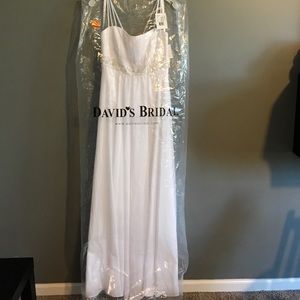 Davids Bridal wedding/bridesmaid dress