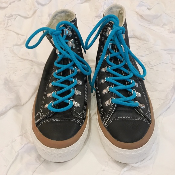 ❌SOLD❌ Converse Black Leather High-Tops - Picture 2 of 5