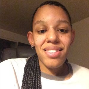 Meet your Posher, Jeanette