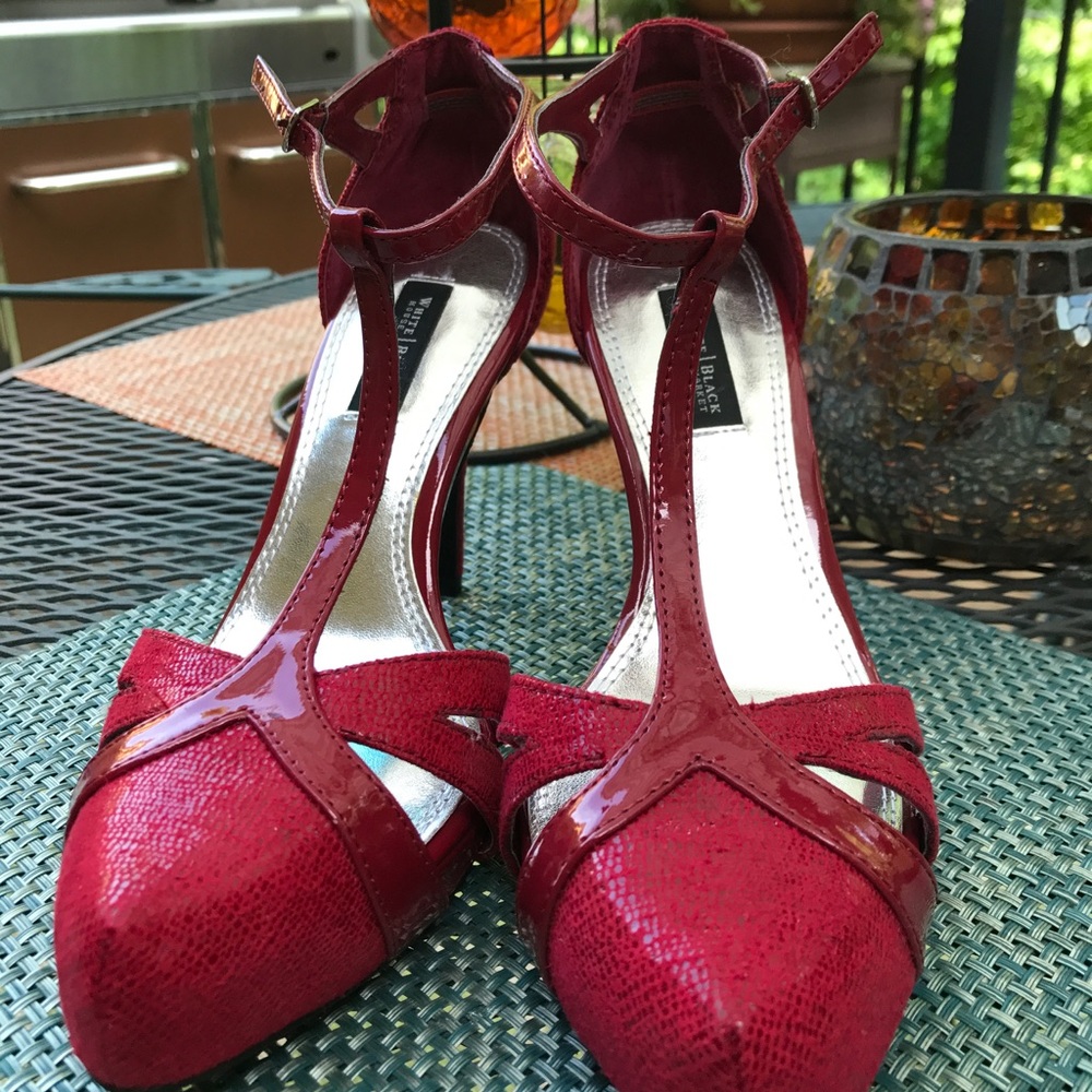 White House Black Market pumps, Red.