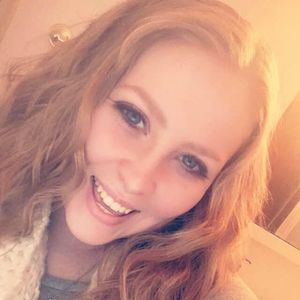 Meet your Posher, Abbey