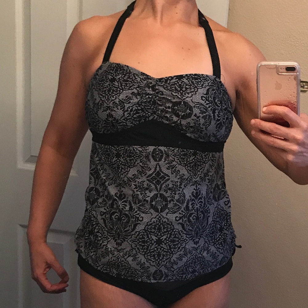 Pure Energy black and white tankini size 14 W