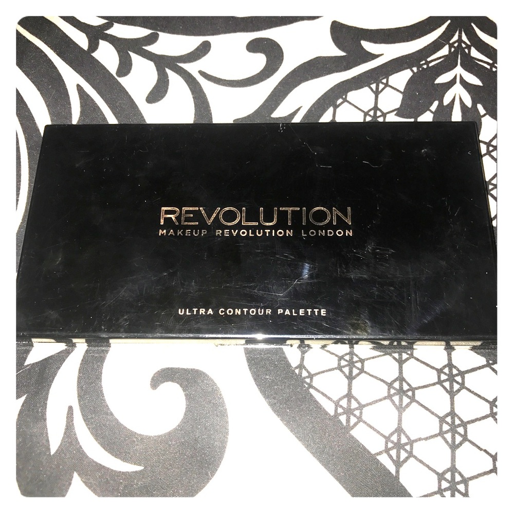 Makeup Revolution Ultra Contour Palette
