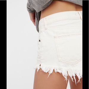 Free People WHITE DENIM SHORTS