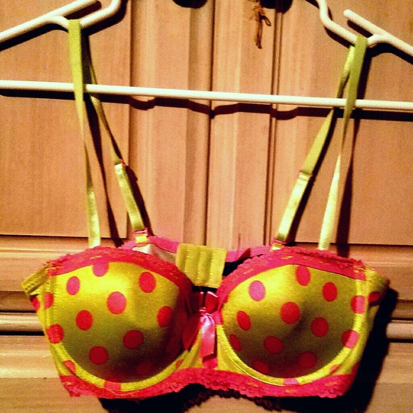 Black Fushia sz 34c bnwot bra - Picture 2 of 3