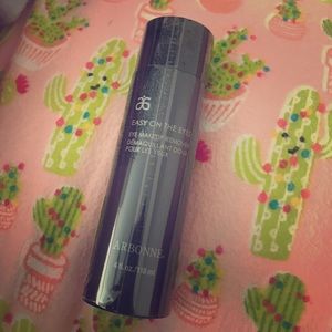 Arbonne make remover