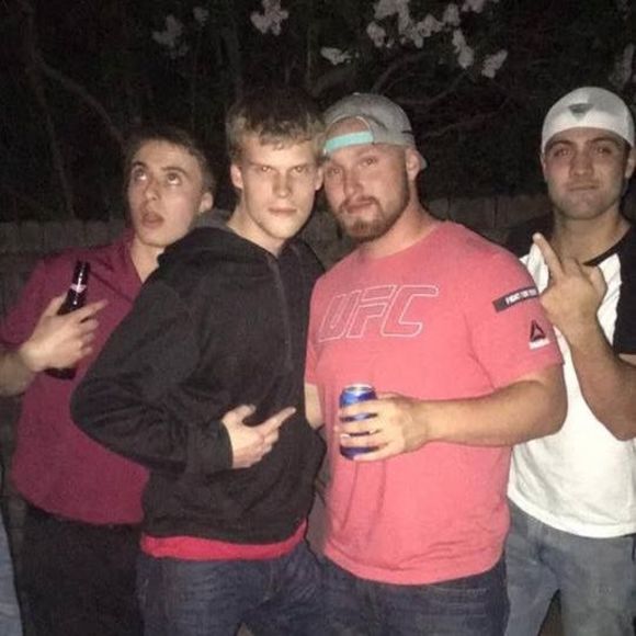 Meet your Posher, Robert - Picture 1 of 1