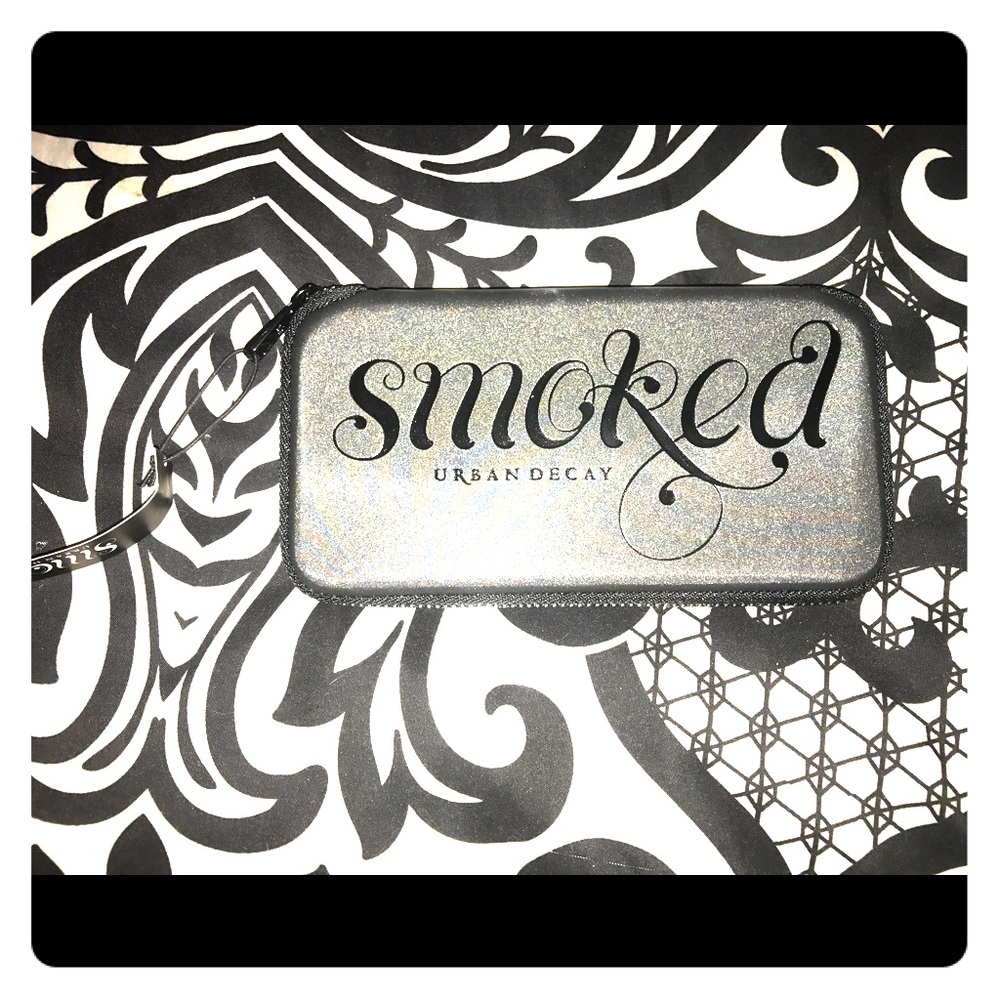 Urban Decay Smoked Palette