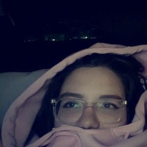 Meet your Posher, Cortney