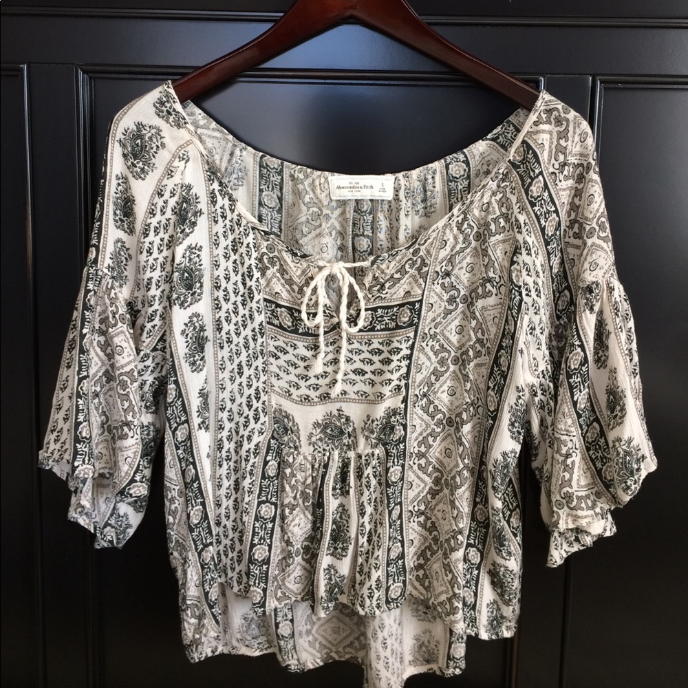 Patterned half sleeve blouse