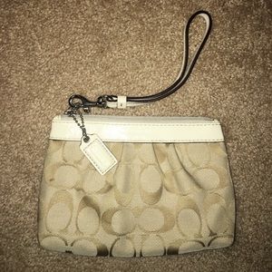 ▪️COACH Wristlet▪️