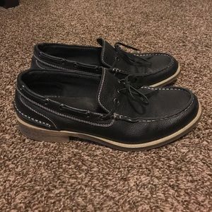 Kenneth Cole black leather loafers
