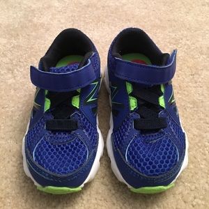 Toddler boys New Balance sneakers